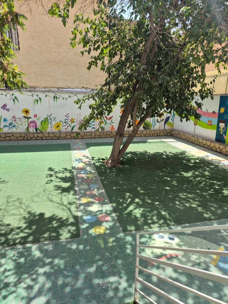 دبستان دخترانه پروین اعتصامی شعبه 2
